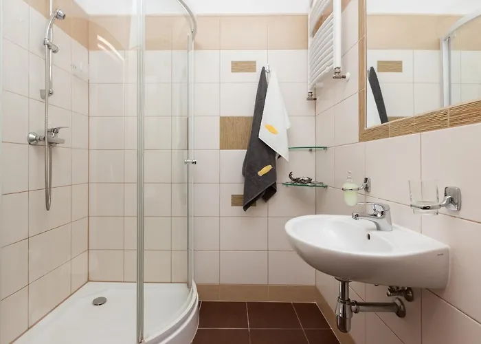 Solaris 홀리데이파크 포비에로보